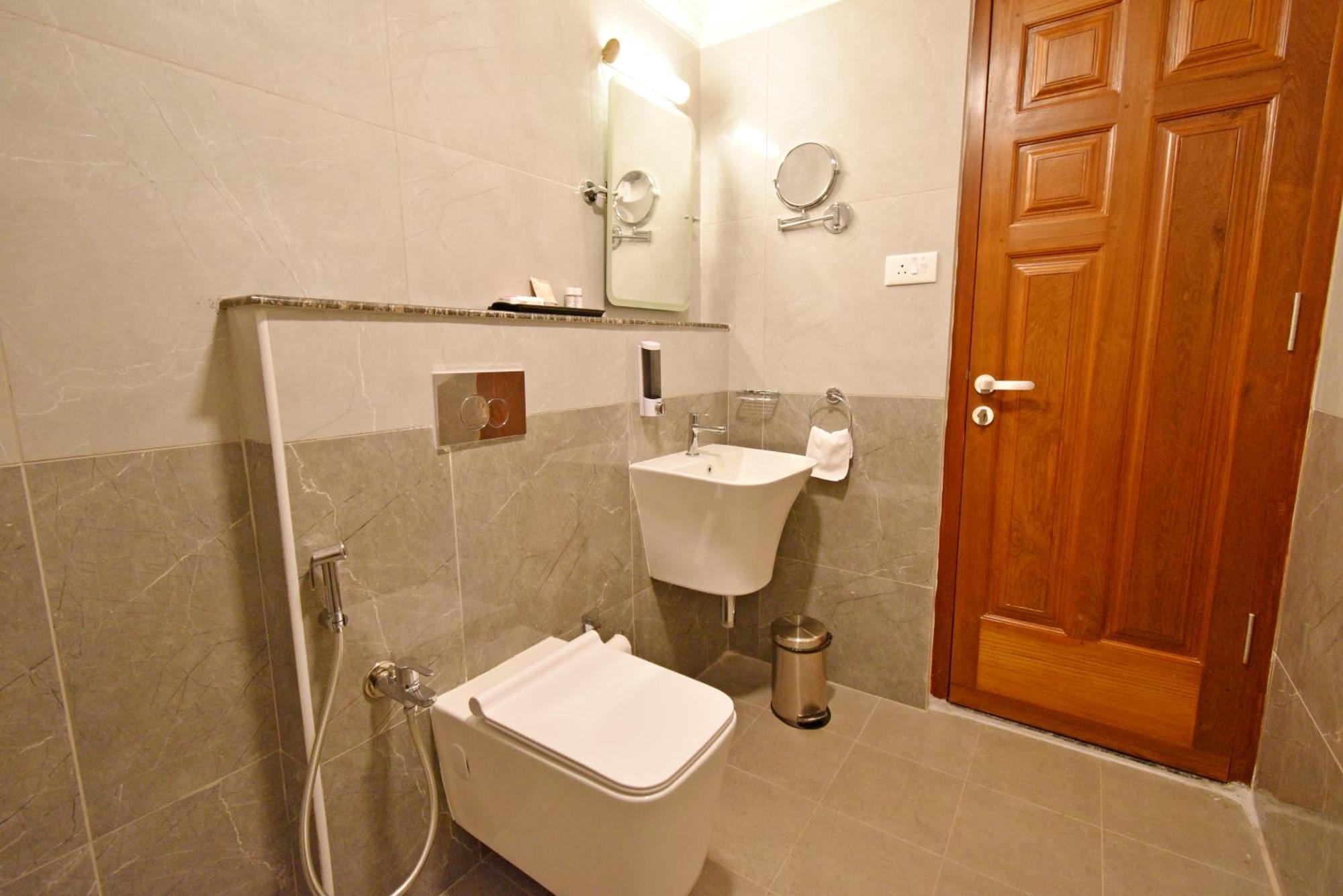 Le Colonial Suites 퐁디셰리 외부 사진