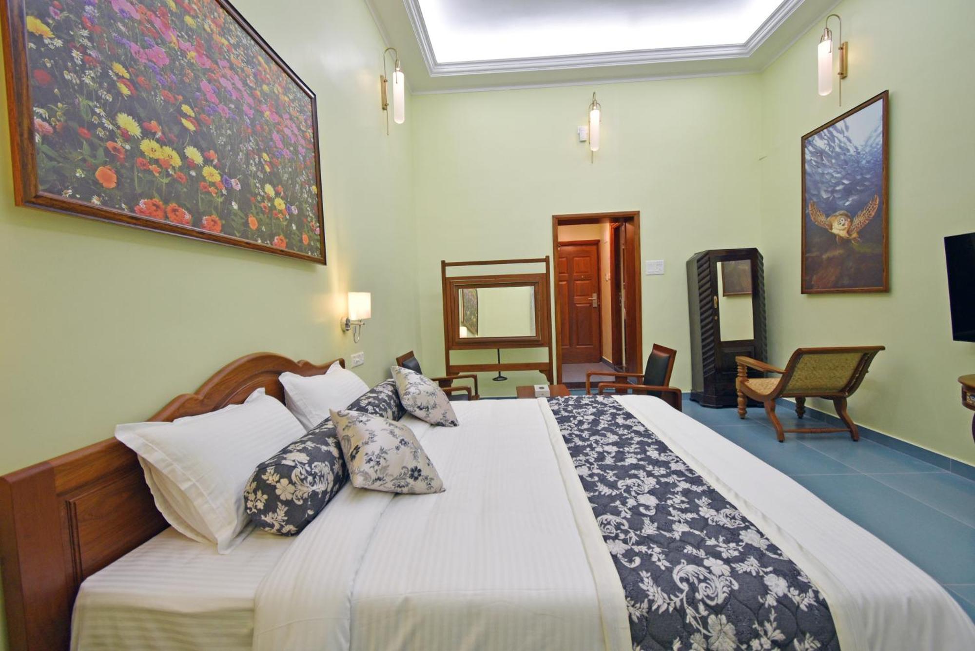 Le Colonial Suites 퐁디셰리 외부 사진