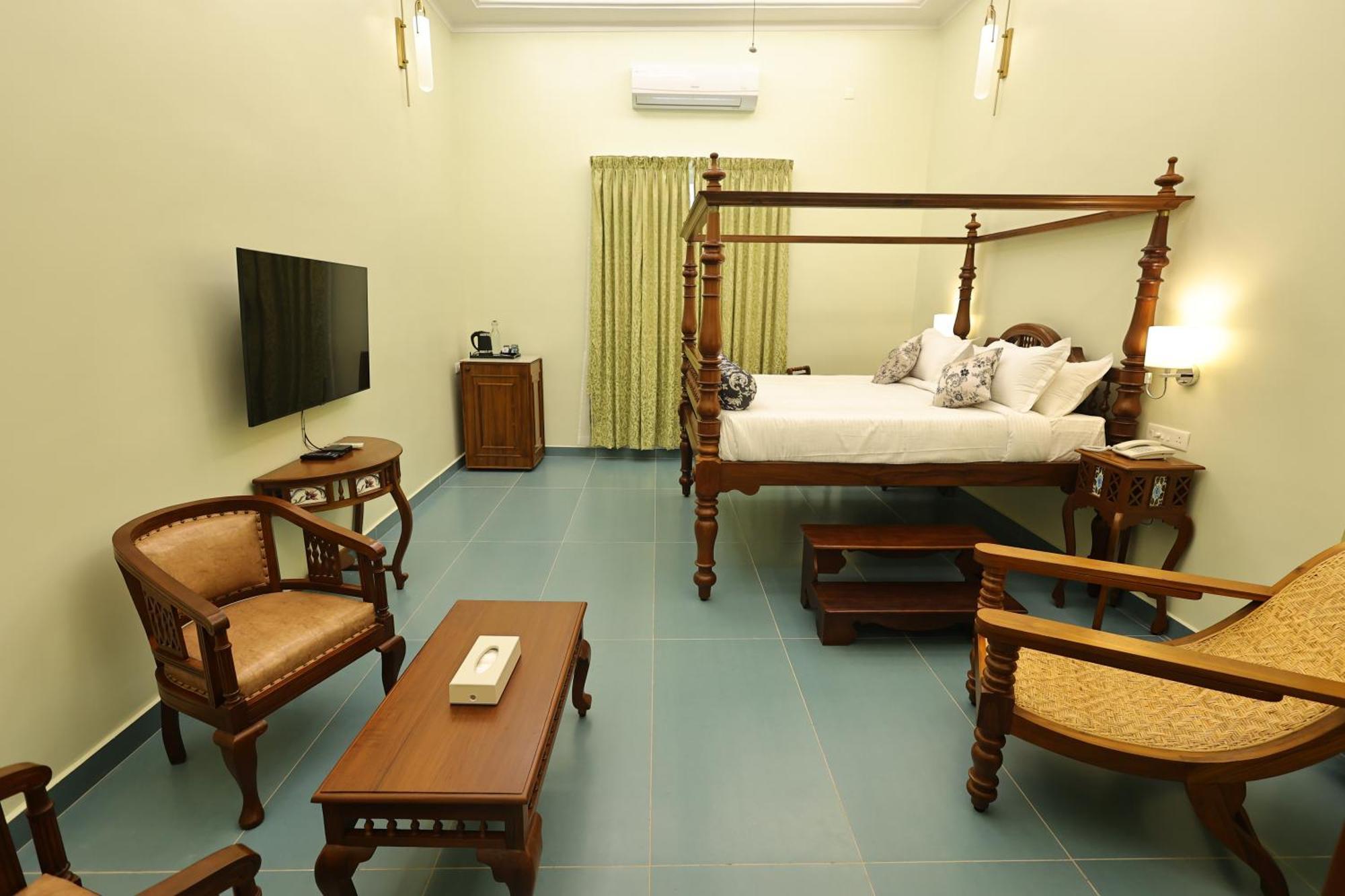 Le Colonial Suites 퐁디셰리 외부 사진