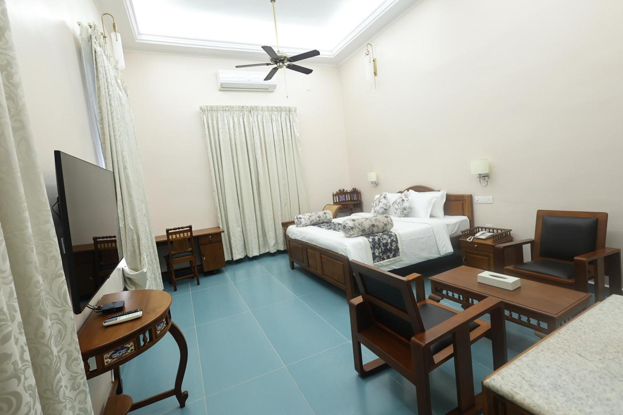 Le Colonial Suites 퐁디셰리 외부 사진